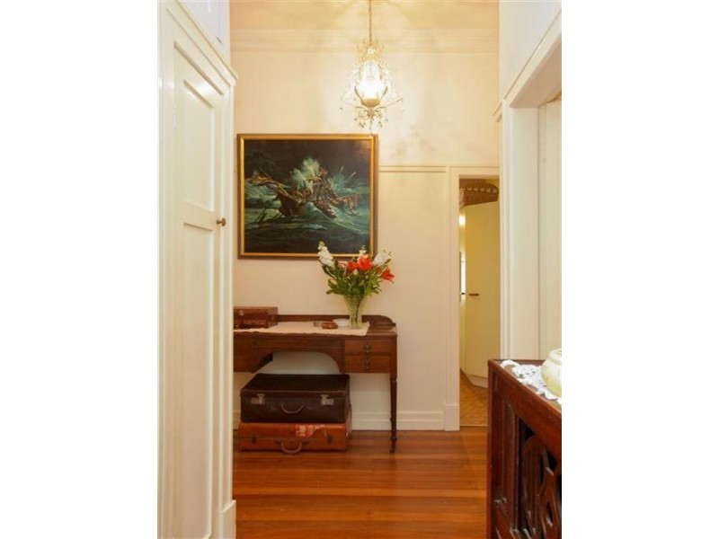 23 Murton Avenue, Holland Park QLD 4121