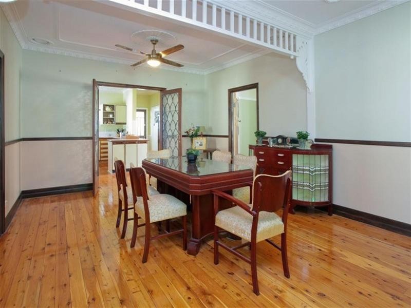 41 Emma Street, Holland Park West QLD 4121