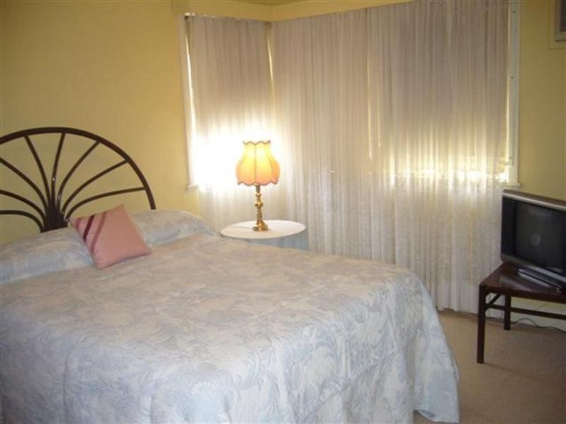 31 Justin Street, Holland Park West QLD 4121