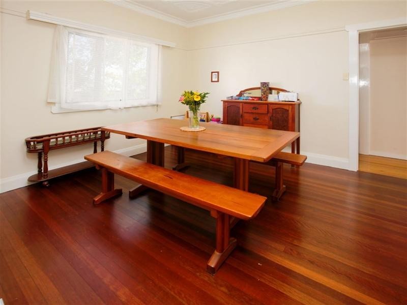 16 Gorban Street, Holland Park QLD 4121
