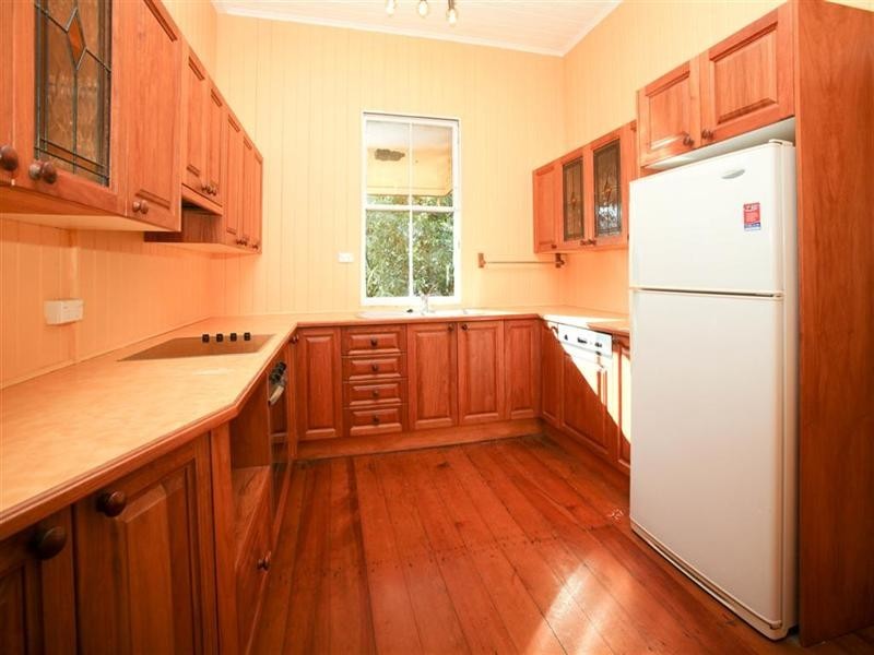 5 Cross Street, Red Hill QLD 4059