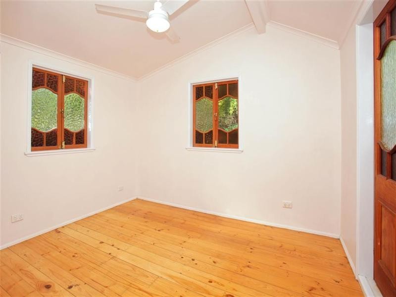 5 Cross Street, Red Hill QLD 4059
