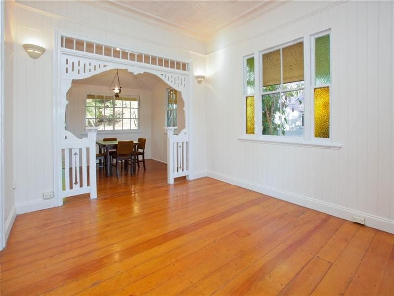 5 Cross Street, Red Hill QLD 4059