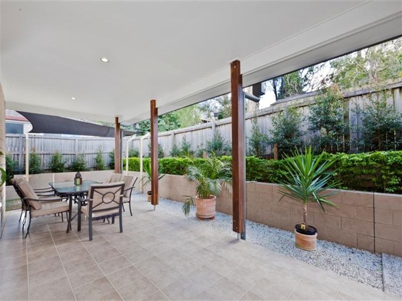 18 Hill Park Lane, Mount Gravatt East QLD 4122