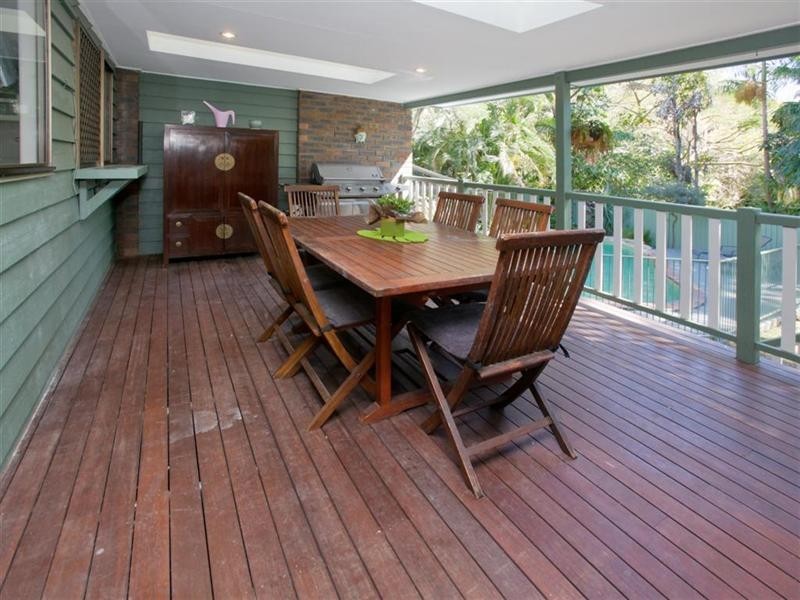 69 Brodie Street, Holland Park West QLD 4121