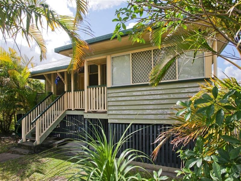 18 Broadway Street, Carina QLD 4152