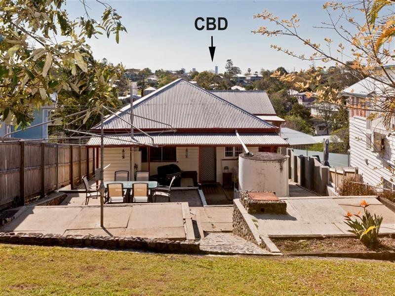 35 Love Street, Holland Park QLD 4121