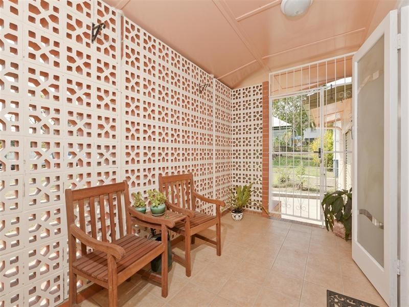 11 Steele Street, Holland Park QLD 4121