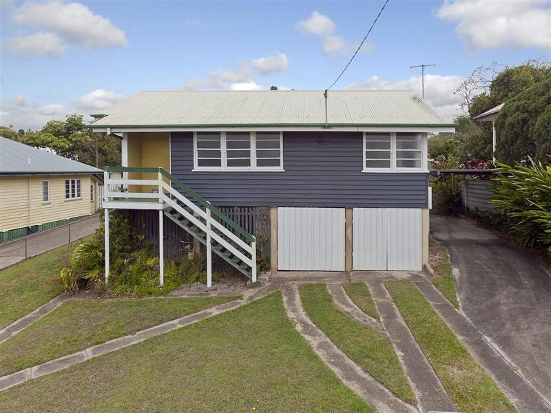 13 Esher Street, Tarragindi QLD 4121