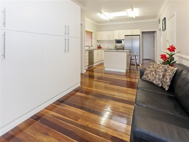 27 Spence Street, Mount Gravatt East QLD 4122