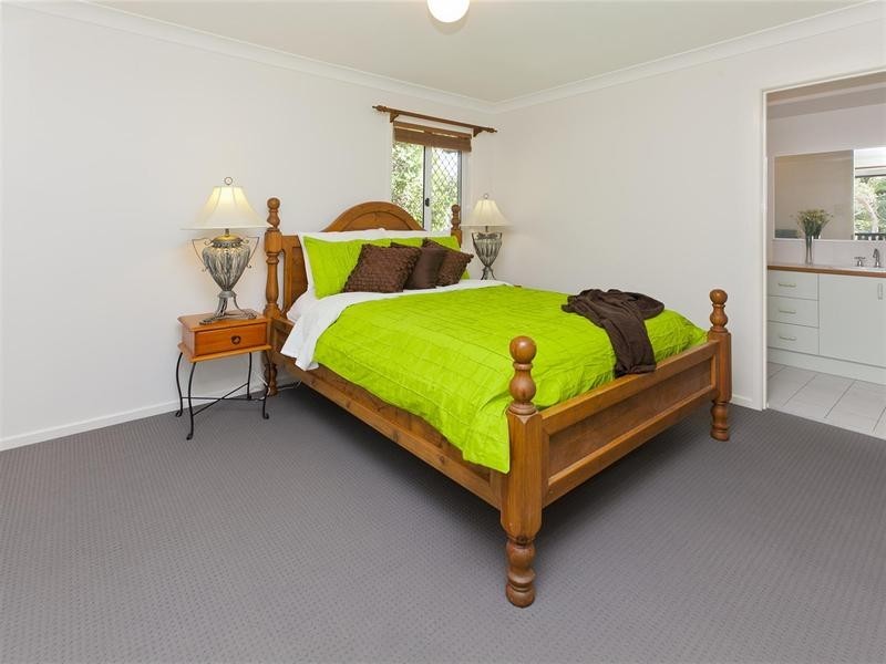 134 Cracknell Road, Tarragindi QLD 4121