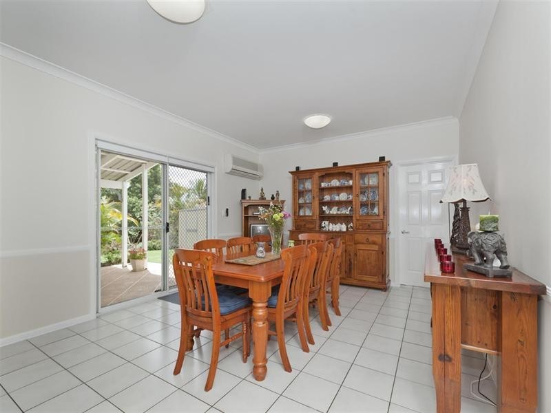 14 Blue Grass Crescent, Eight Mile Plains QLD 4113