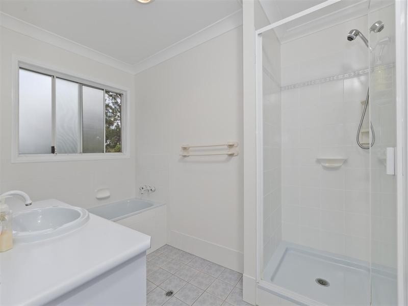 14 Blue Grass Crescent, Eight Mile Plains QLD 4113