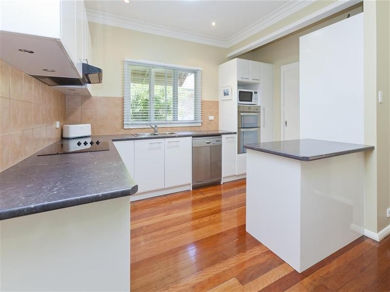 59 Latimer Street, Holland Park QLD 4121