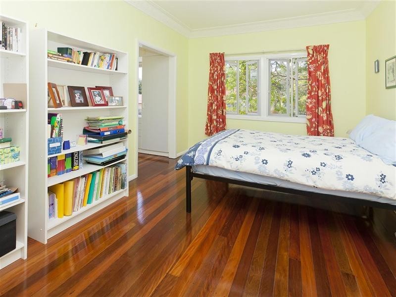 59 Latimer Street, Holland Park QLD 4121