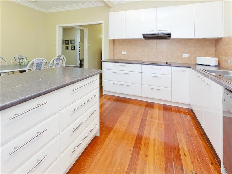 59 Latimer Street, Holland Park QLD 4121