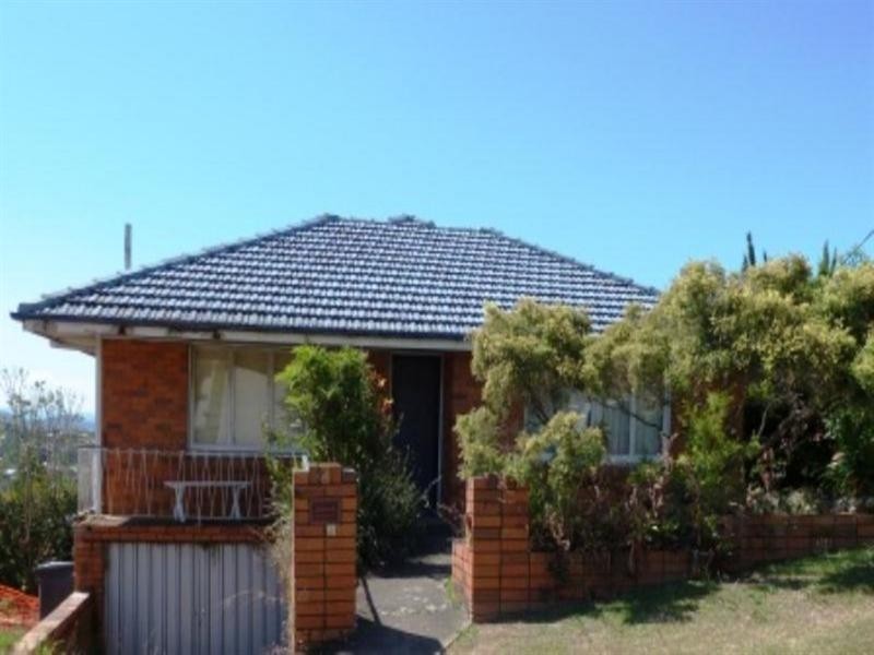 18 Kneale Street, Holland Park West QLD 4121