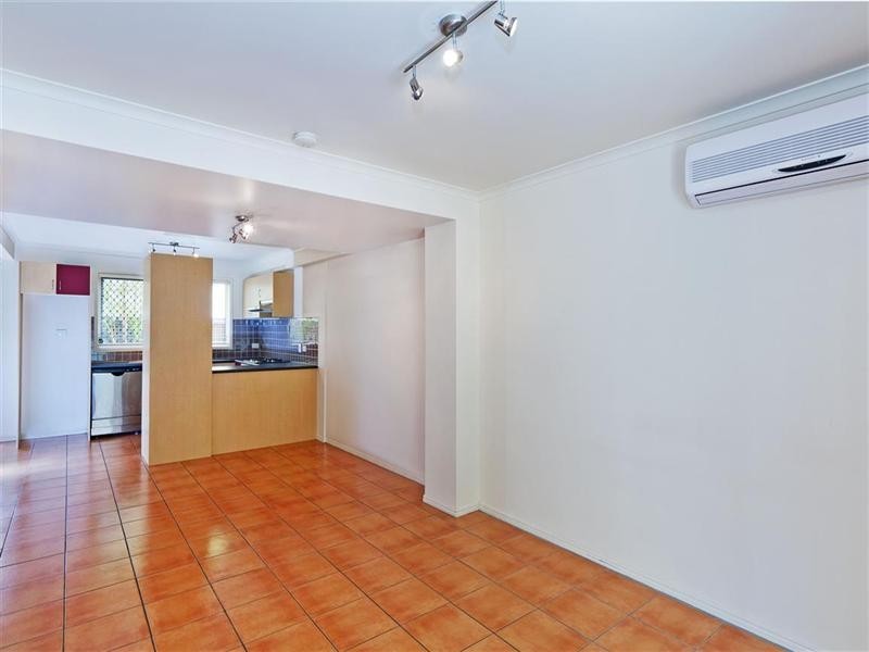 2/188 Broadwater Road, Mansfield QLD 4122