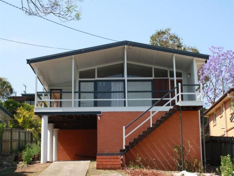 15 Dagmar Street, Holland Park West QLD 4121