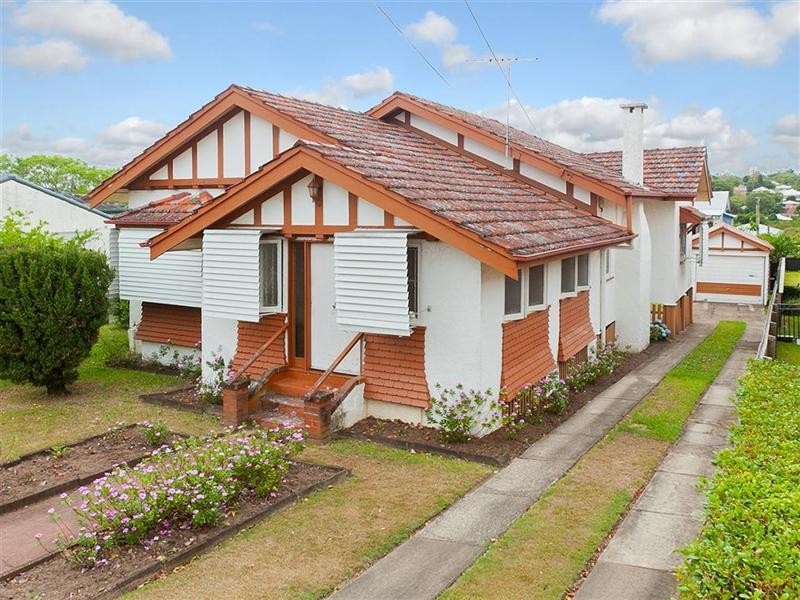18 Lamette Street, Holland Park QLD 4121