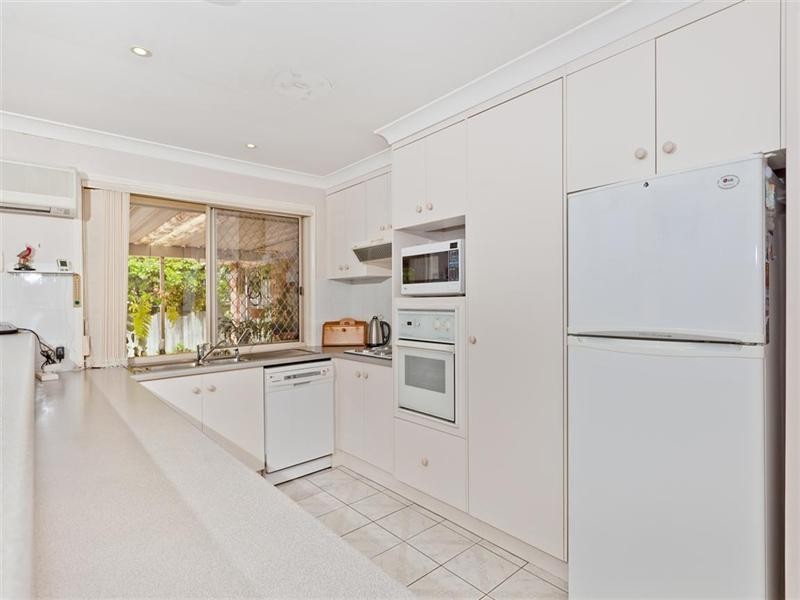 18 Lindeman Place, Eight Mile Plains QLD 4113