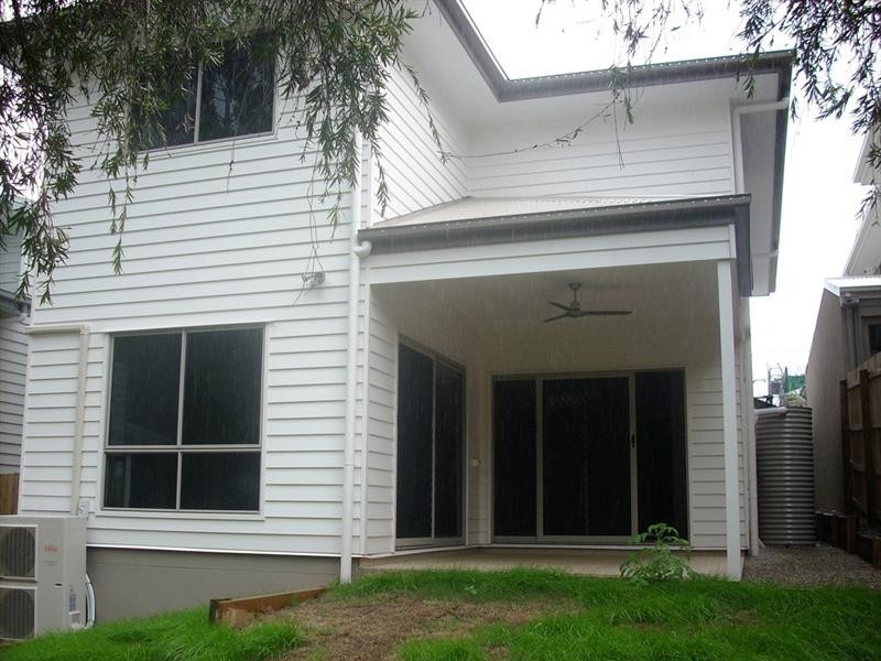 40 Boronia Street, Holland Park West QLD 4121