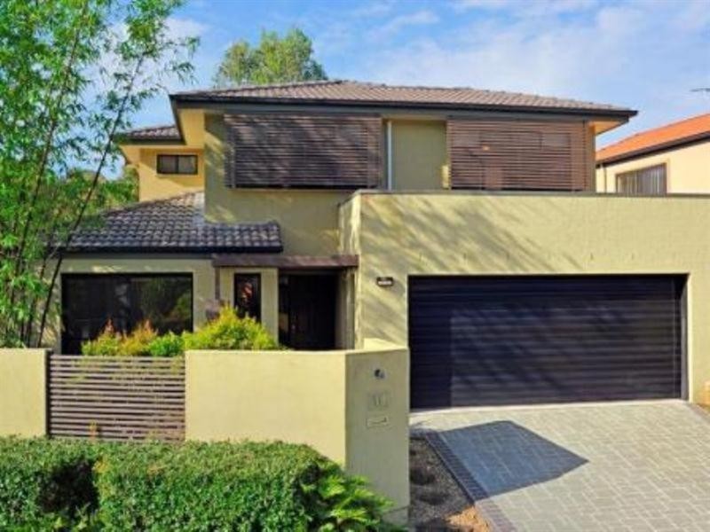 19 Estate Place, Holland Park West QLD 4121