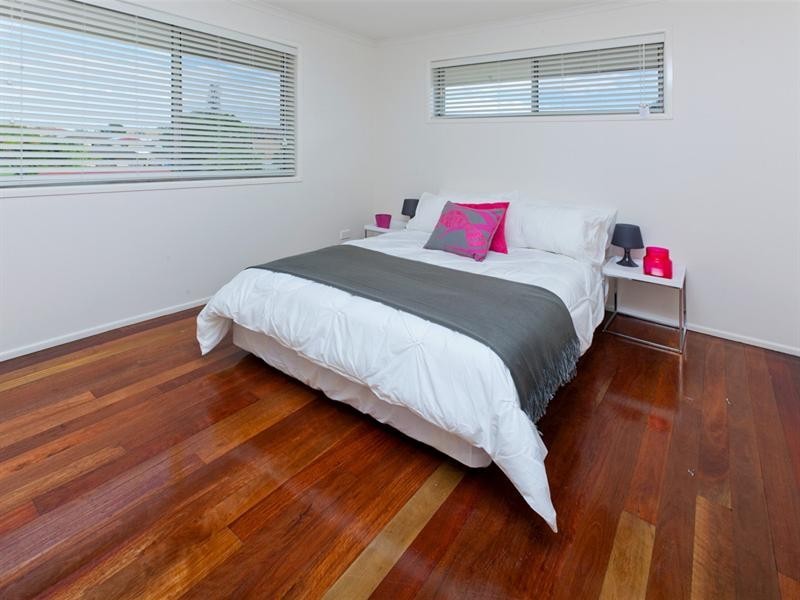 4/3 Honeysuckle Street, Mansfield QLD 4122