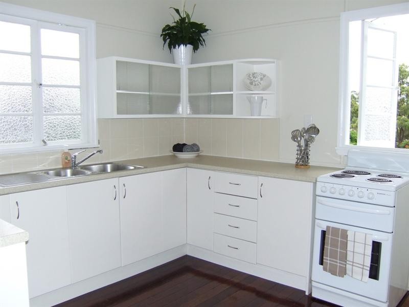 18 Gosling Street, Holland Park QLD 4121