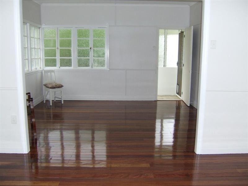 18 Gosling Street, Holland Park QLD 4121