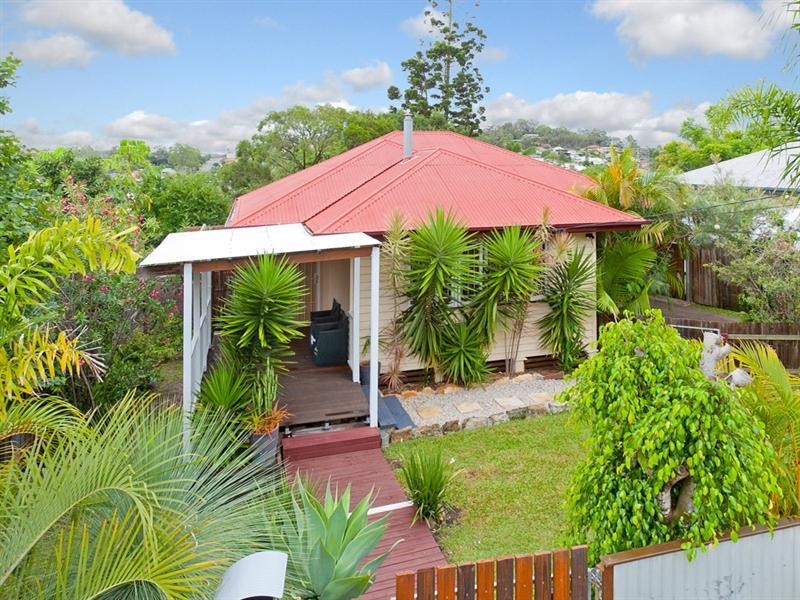 43 Cape Street, Holland Park QLD 4121