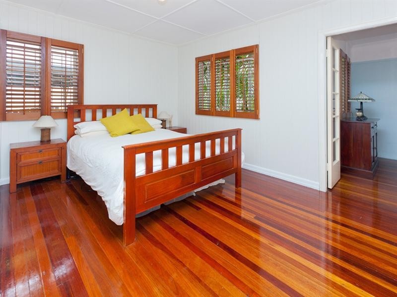 43 Cape Street, Holland Park QLD 4121