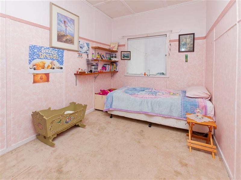 30 Vera Street, Greenslopes QLD 4120