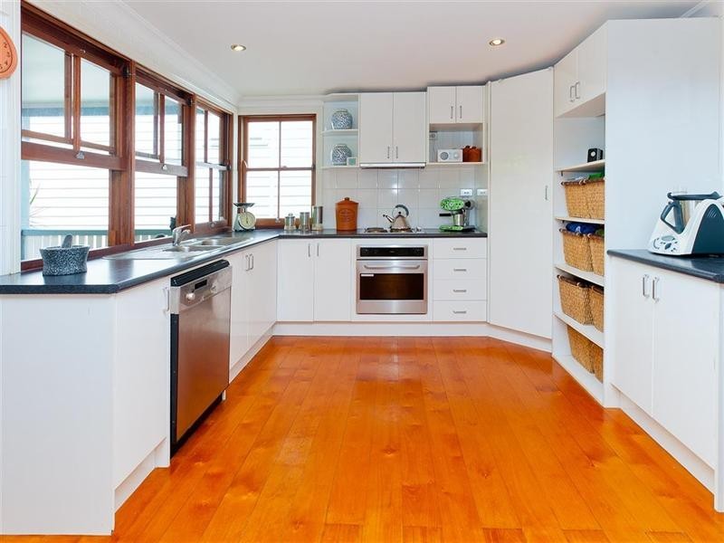 253 Nursery Road, Holland Park QLD 4121