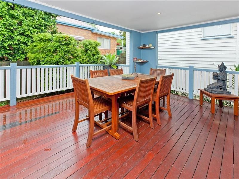 253 Nursery Road, Holland Park QLD 4121