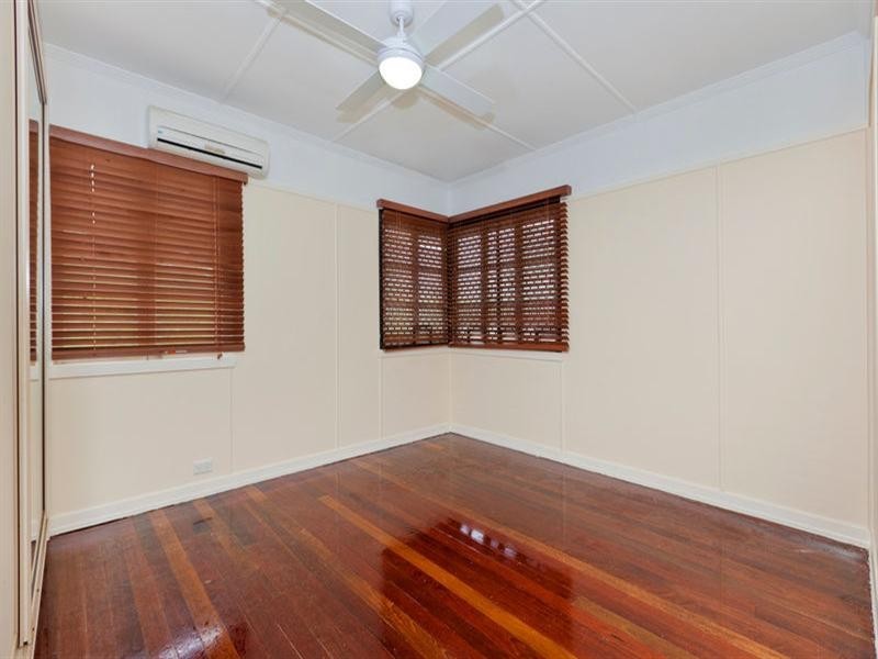 69 Dunbar Street, Mount Gravatt East QLD 4122