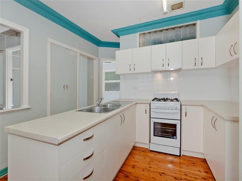 54 Hockings Street, Holland Park West QLD 4121