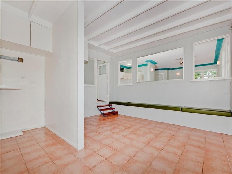 54 Hockings Street, Holland Park West QLD 4121