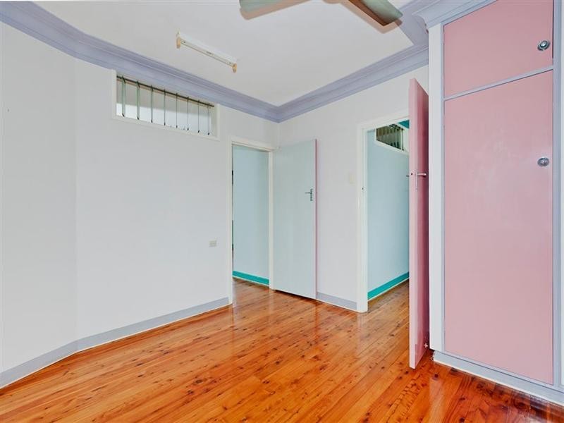 54 Hockings Street, Holland Park West QLD 4121