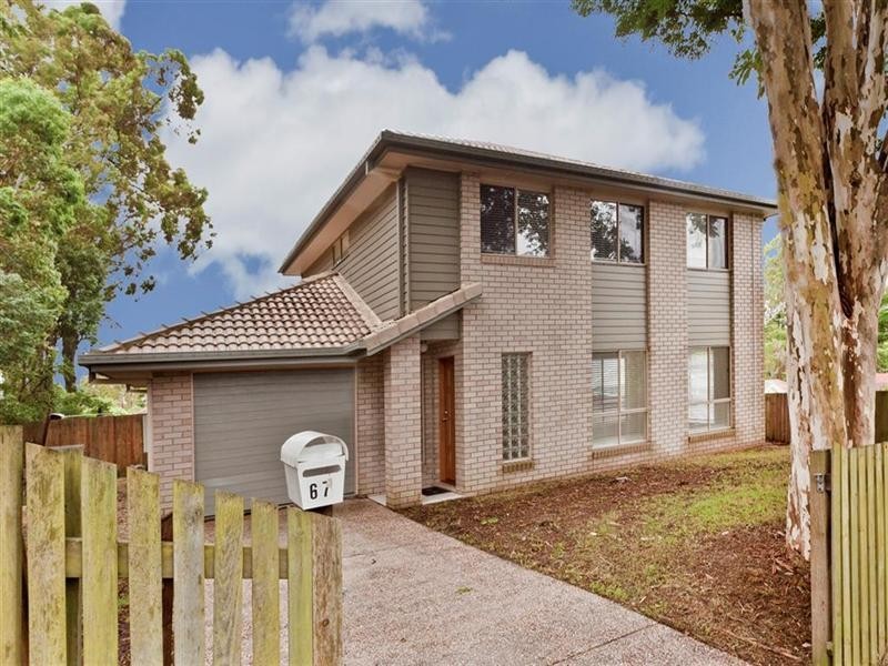 67 Pickthorne Street, Holland Park West QLD 4121