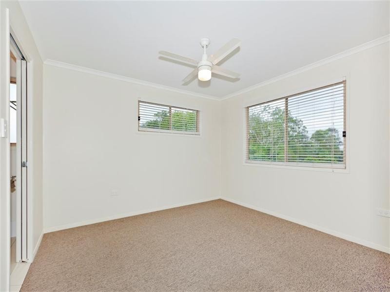 67 Pickthorne Street, Holland Park West QLD 4121