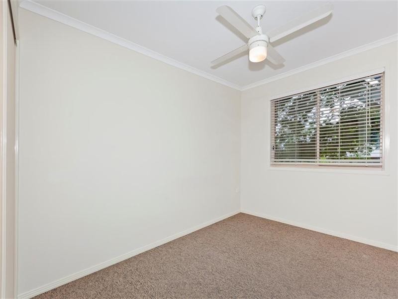 67 Pickthorne Street, Holland Park West QLD 4121