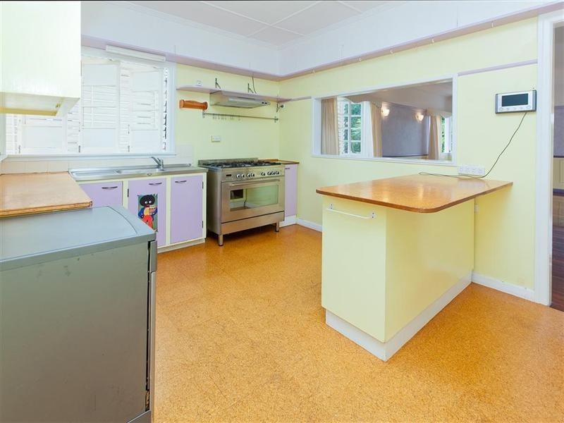 129 Lloyd Street, Camp Hill QLD 4152