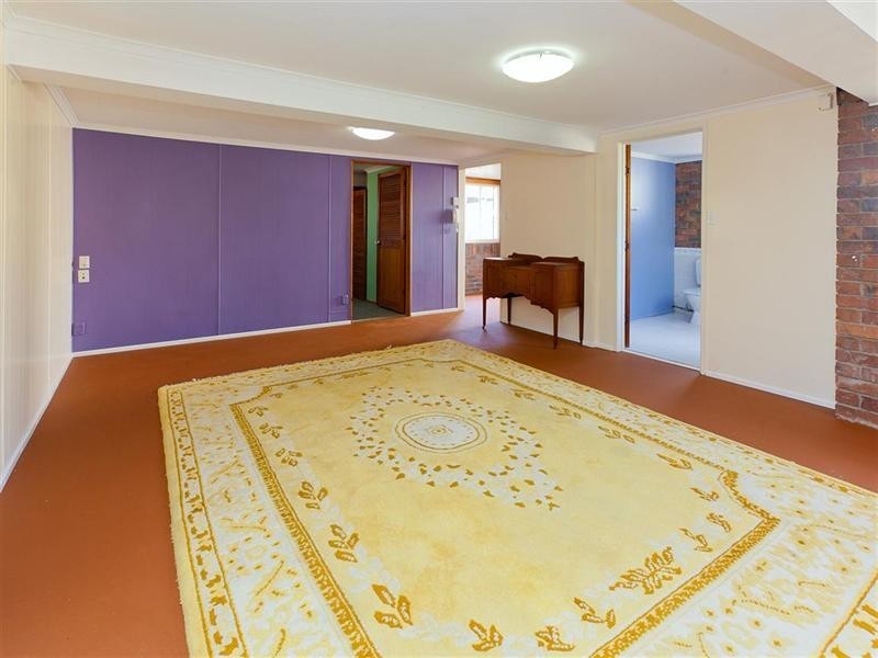 129 Lloyd Street, Camp Hill QLD 4152