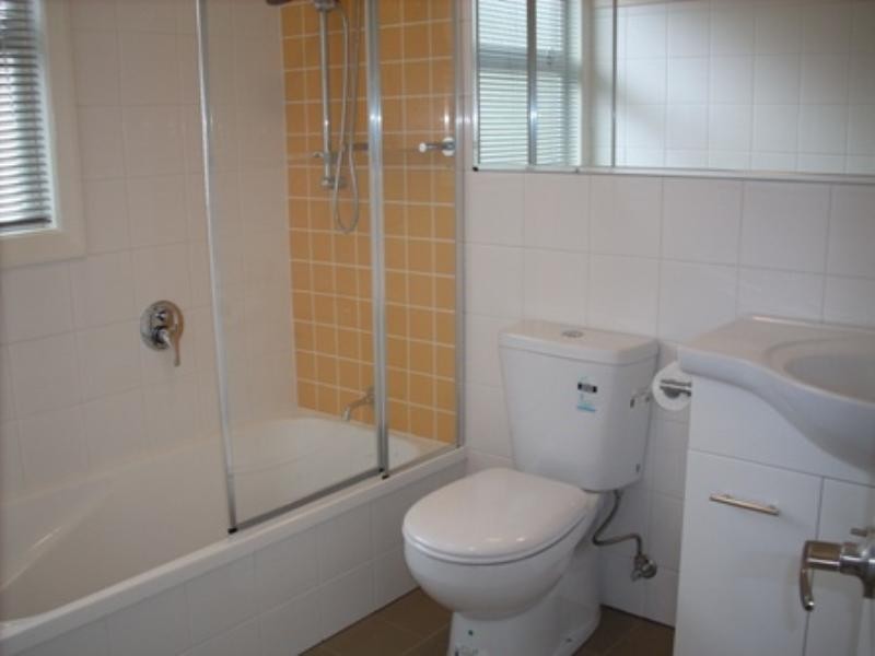 60 Sebring Street, Holland Park West QLD 4121