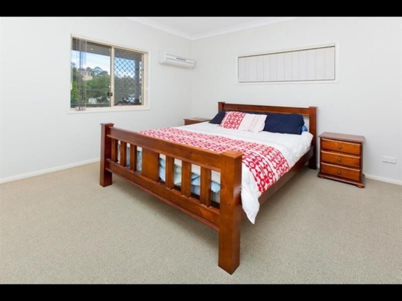 27 Boronia Avenue, Holland Park West QLD 4121
