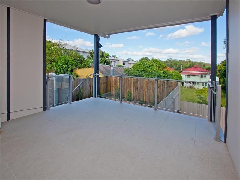 2 and 5/40 Birdwood Road, Carina QLD 4152