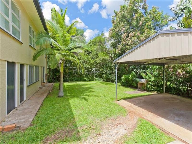 41 Eric Road, Holland Park QLD 4121