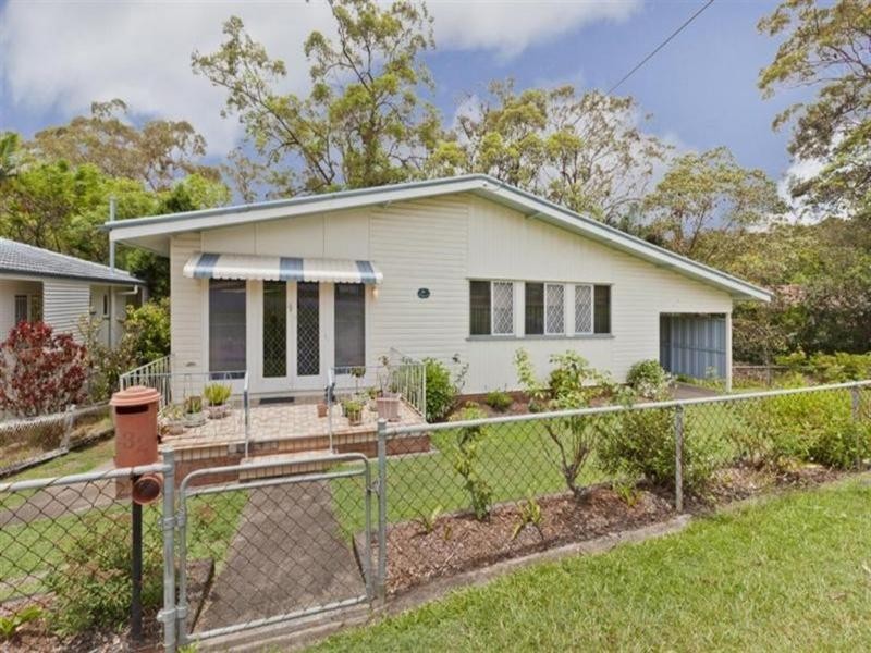 132 Laura Street, Tarragindi QLD 4121