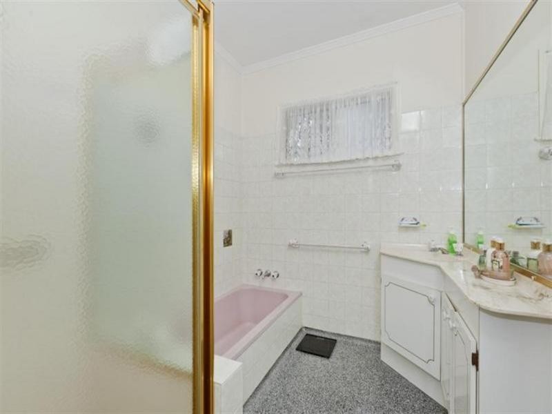 132 Laura Street, Tarragindi QLD 4121